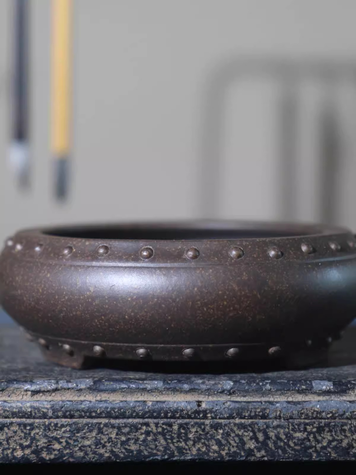 Ceramic Circle Bonsai Pot, Mad - огляд і ціна Desk Setup Plants